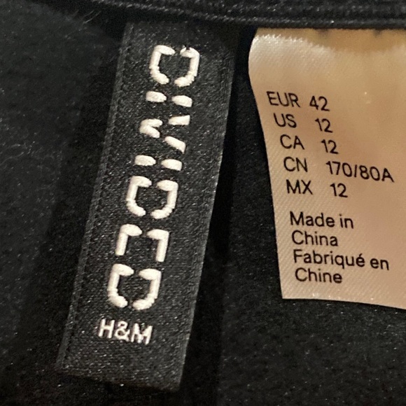 H&M Divided Faux Leather Leggings - Picture 6 of 9